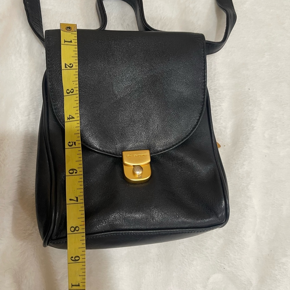 Vintage America Black Crossbody Bag - Picture 7 of 14